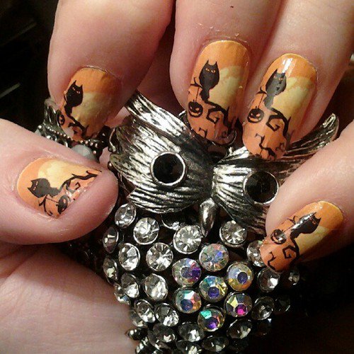 Halloween Nail Design