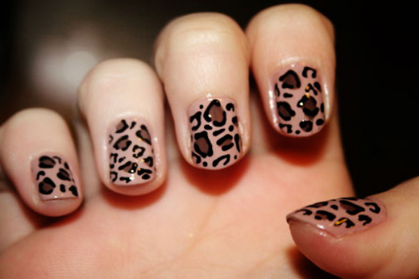 Leopard Print Nails