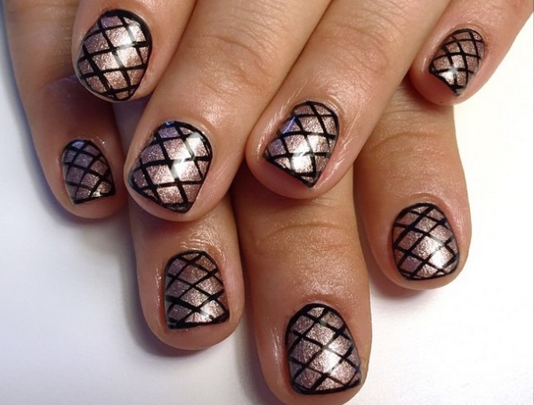 Outlined Fishnet Nail Design