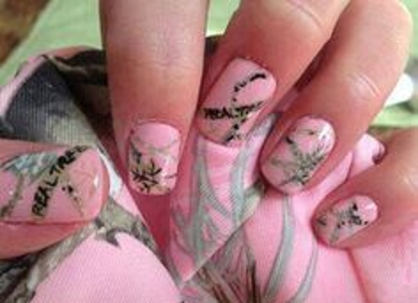 Pretty Camouflage Nail Design