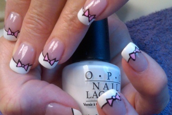 Pretty Pink Bow Nails