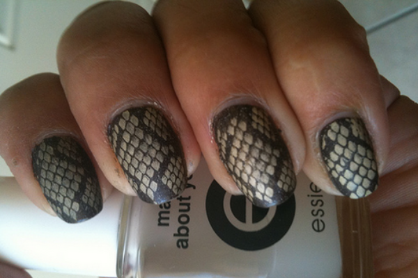 Snakeskin Nails