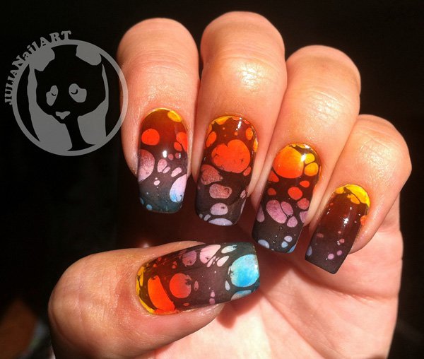 Bubble Water Marble Nail Design