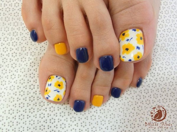 Flower Toenail Design