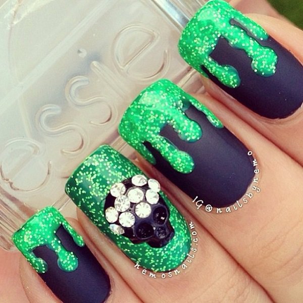 Green Glitter Nail Design