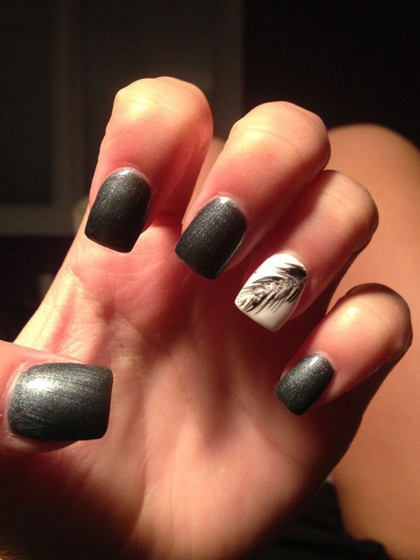 Grey Feather Nail Design