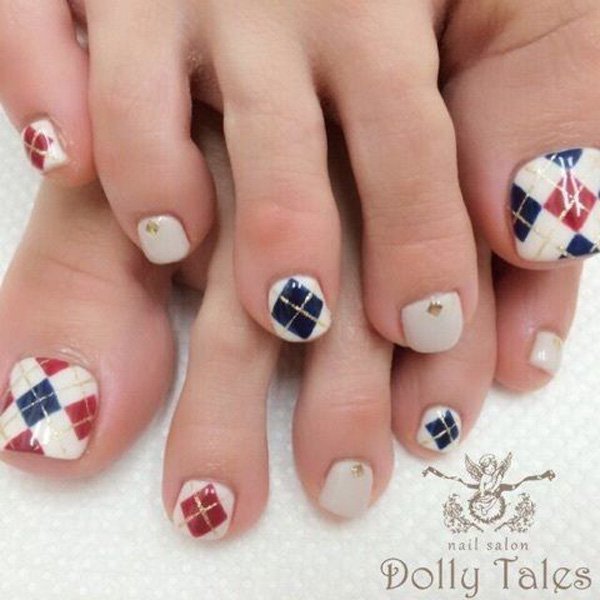 Plaid Toenail Design