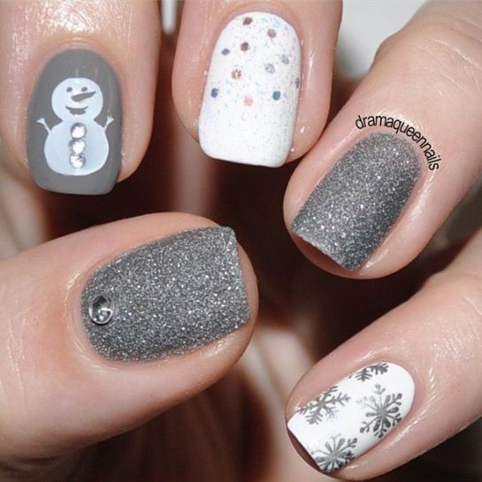 Grey and White Nails