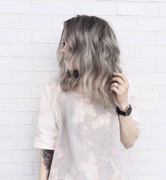 Pretty Shaggy Hairstyle for Ash Grey Hair