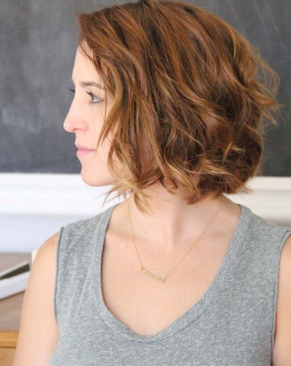 Beachy Wavy bob hairstyle for short hair