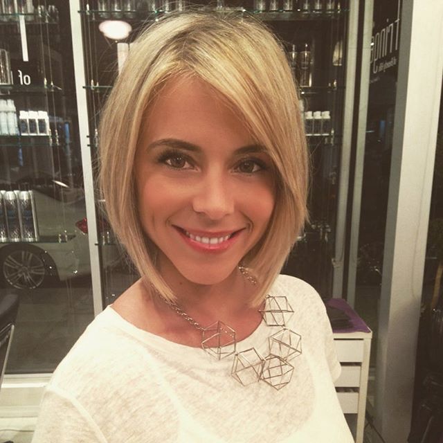 Blonde bob haircut for women