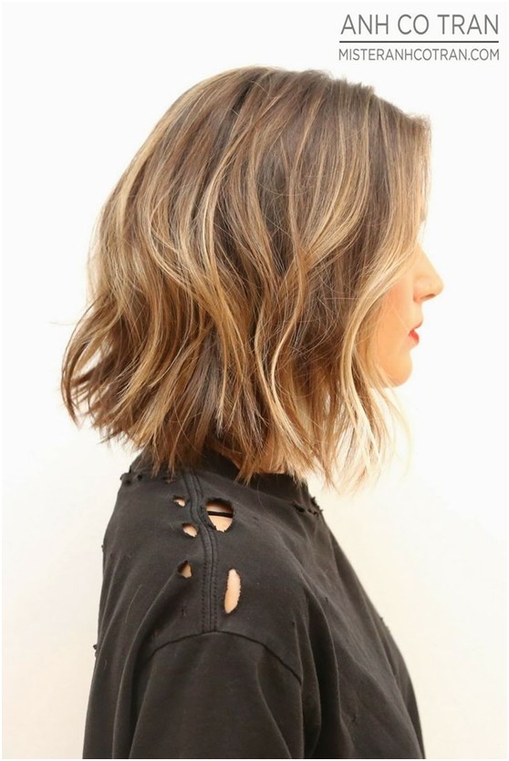 medium choppy wavy bob hairstyle for women