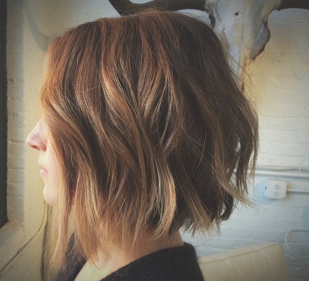 textured choppy bob haircut with waves