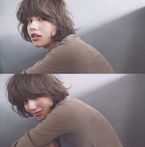 Messy Short Bob Hairstyle