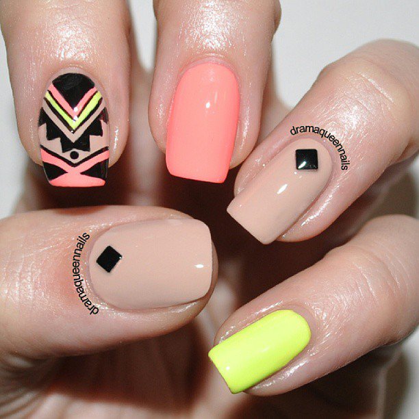 Beige Aztec Nail Design