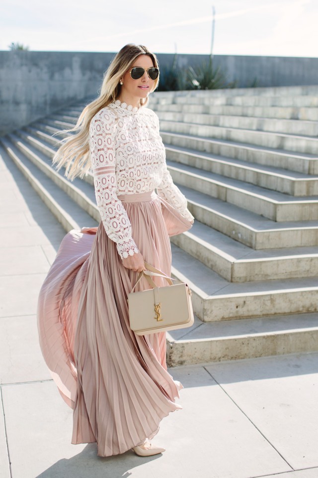 15 Super Charming Pleated Dresses and Skirts - Pretty Designs