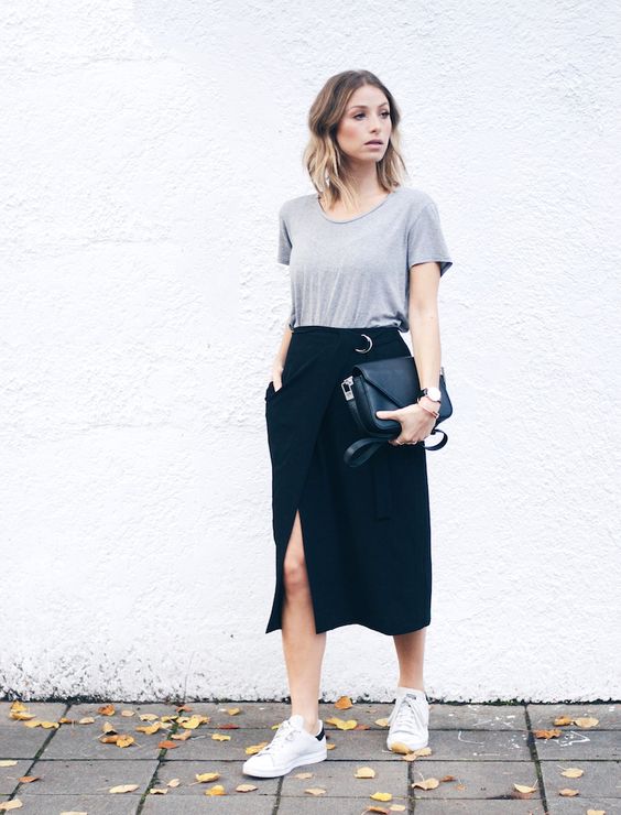 17 Sassy Ideas to Wear Skirts and Sneakers - Pretty Designs