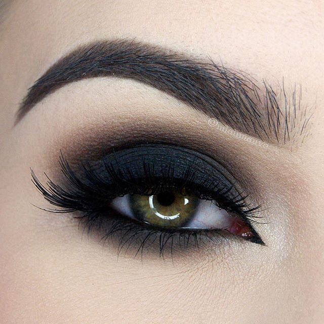 6 Tips on How to Achieve Simple Smoky Eyes - Pretty Designs