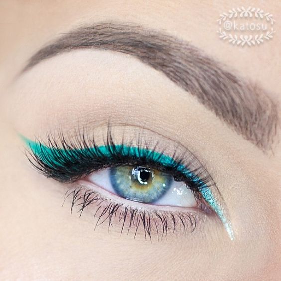 6 Tips on How to Rock Colored Eyeliner