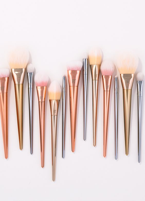 7 Tips For Cleaning Your Makeup Brushes