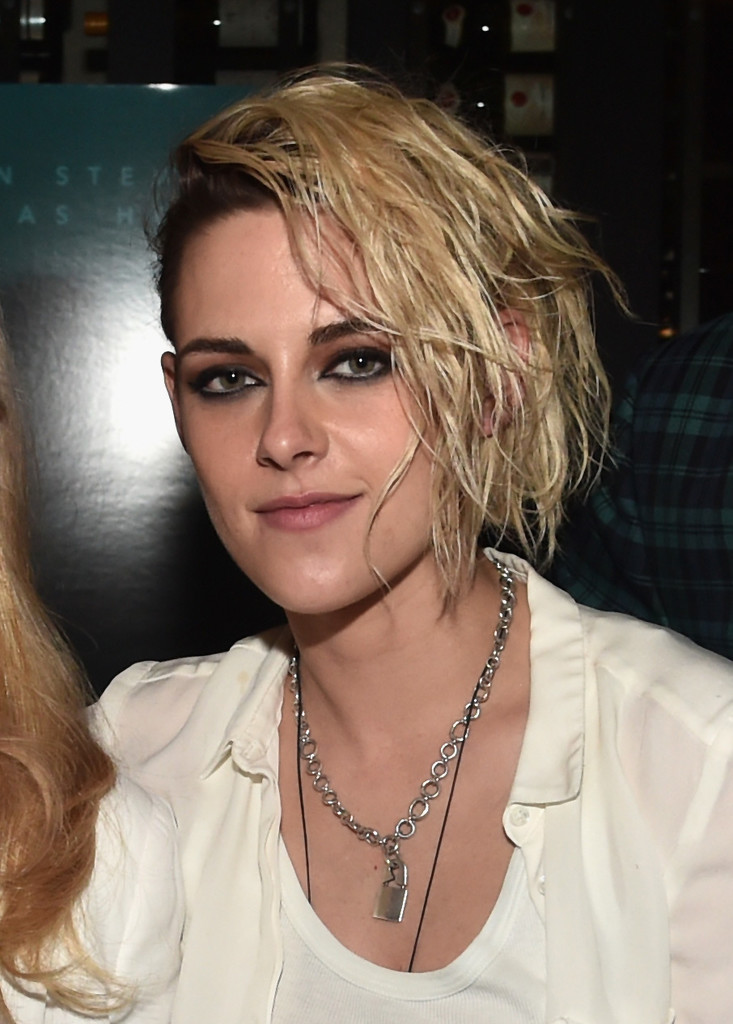 Kristen Stewart Side-swept Waves via stylebistro