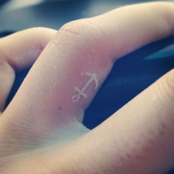 15 Anchor Tattoos That Aren't Cliche