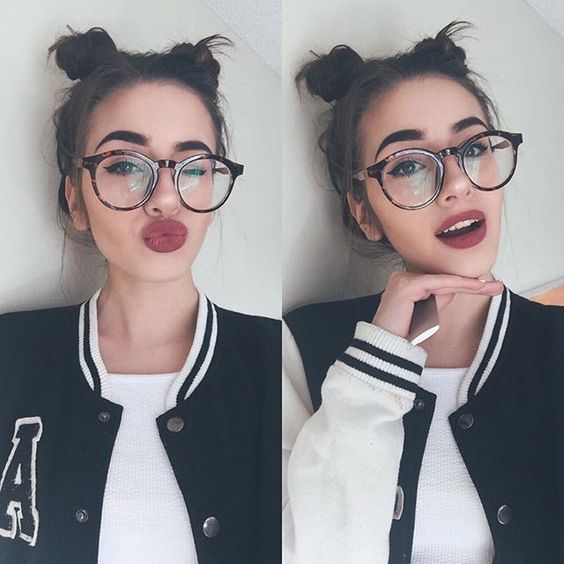 7 Makeup Tips For Women Who Wear Glasses