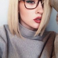 7 Makeup Tips For Women Who Wear Glasses