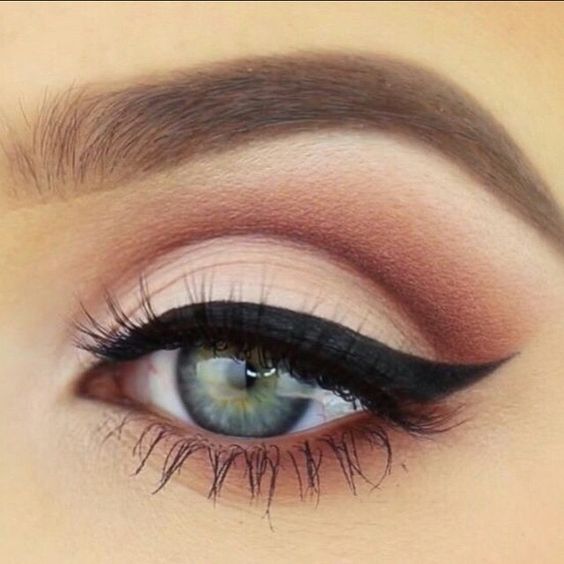 7 Ways to Wing Your Eyeliner