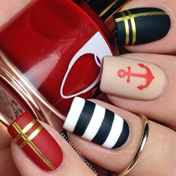 Anchor Nails via