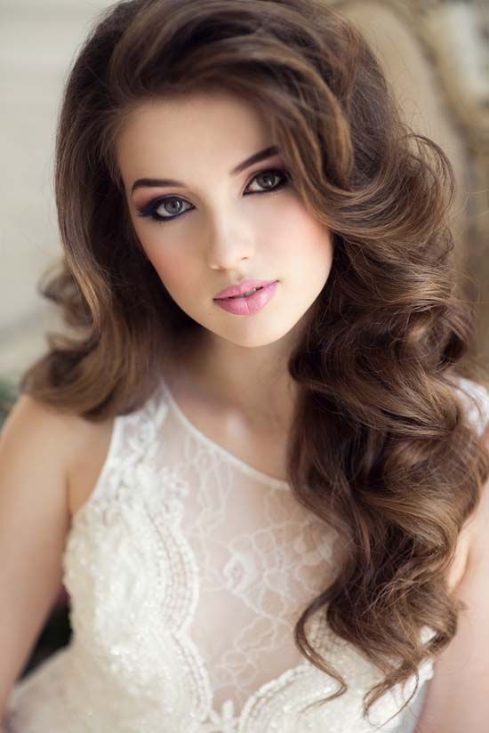 15 Elegant Hairstyles for Women - Pretty Designs (550 x 824 Pixel)