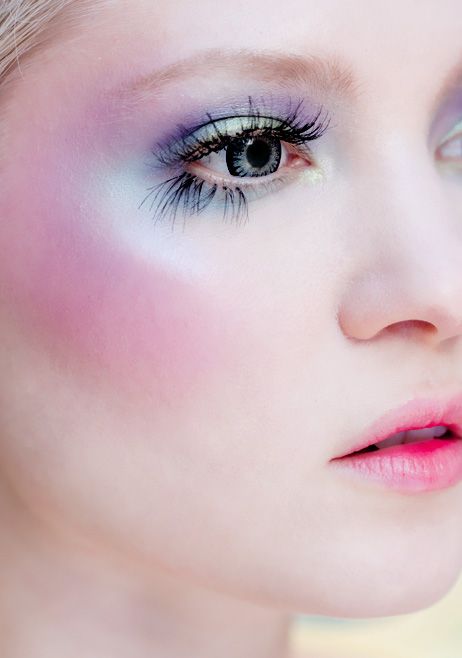 How To Apply a Fairy Makeup Look