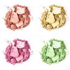 How to Use Loose Powder Eyeshadow