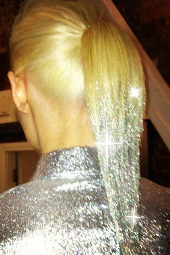 How to Wear Glitter From Head to Toe