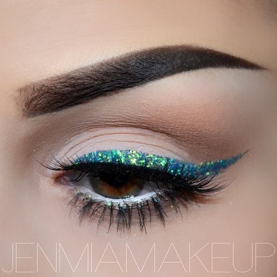 How to Wear Liquid Glitter Eyeliner