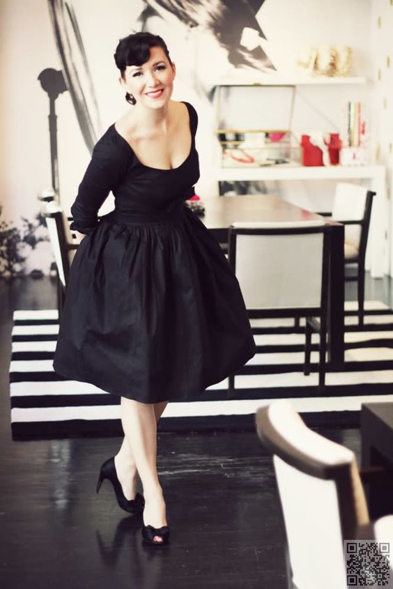 7 Outfits That Look Great on Women With Big Boobs 7 Outfits That Look Great on Women With Big Boobs