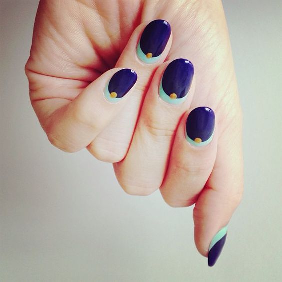 Deep Blue and Mint Green Nails via