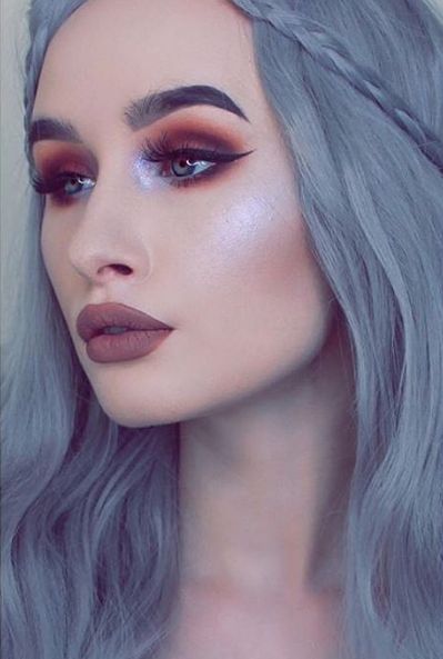 How to Rock Unique Highlighter Colors (Think Mint Green!) How to Rock Unique Highlighter Colors (Think Mint Green!)