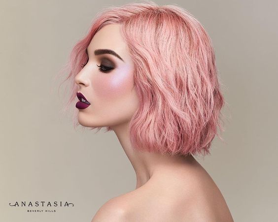 How to Rock Unique Highlighter Colors (Think Mint Green!) How to Rock Unique Highlighter Colors (Think Mint Green!)