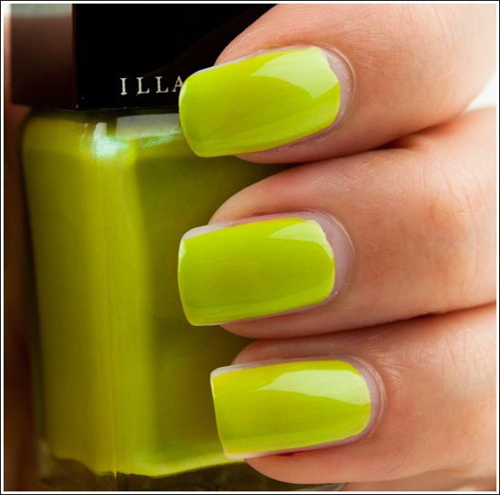 simple-mustard-nails via