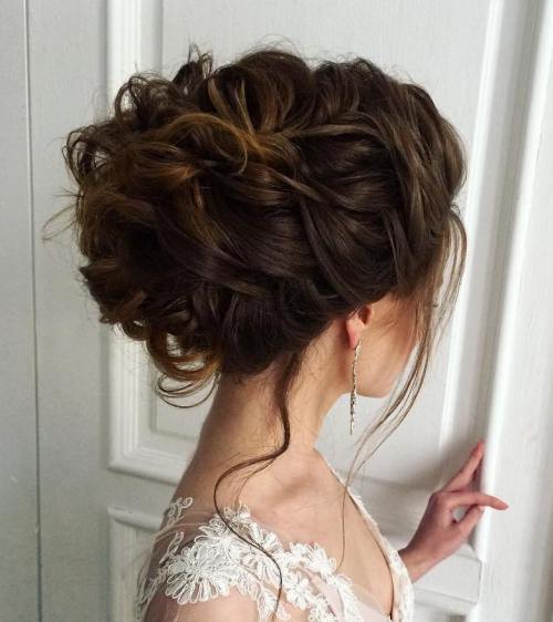 21 Glamorous Wedding Updos