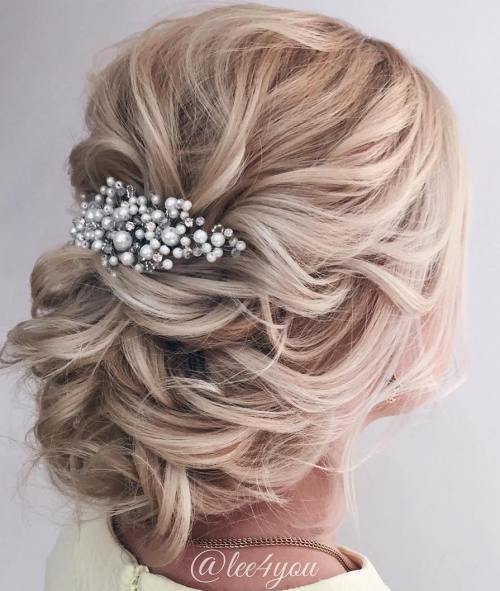 21 Glamorous Wedding Updos