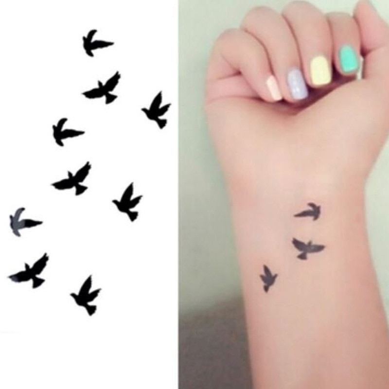 25 Cute Small Feminine Tattoos for Women - Tiny Meaningful Tattoos