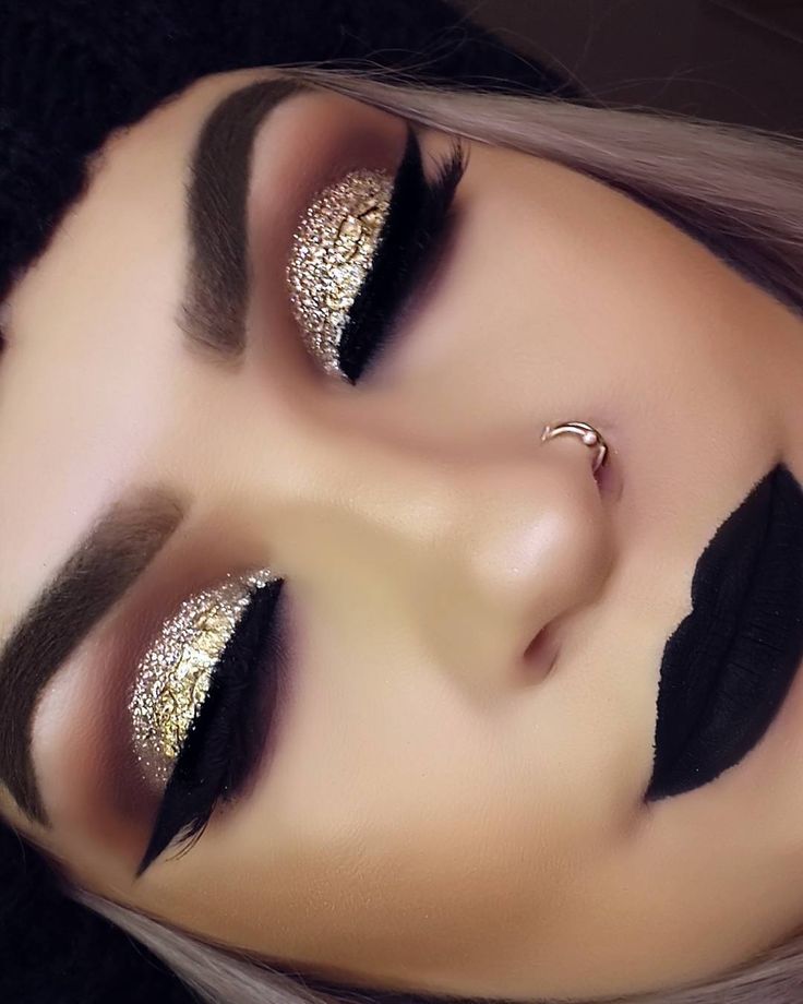 A Collection of 40 Best Glitter Makeup Tutorials and Ideas 