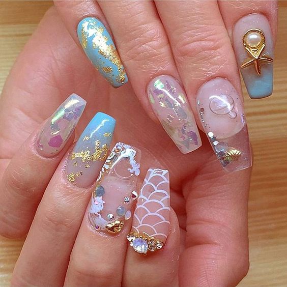 Beachy Aqua Manicures For Summer