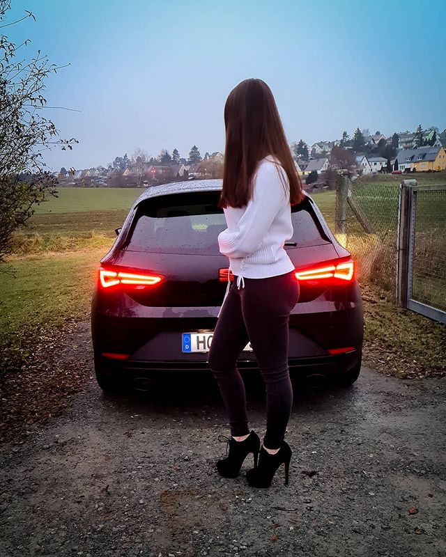 How to Wear High Heels Effortlessly