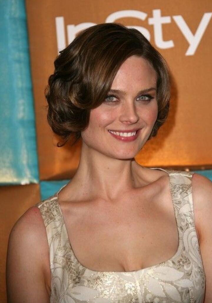 Emily Deschanels Delicate Updo