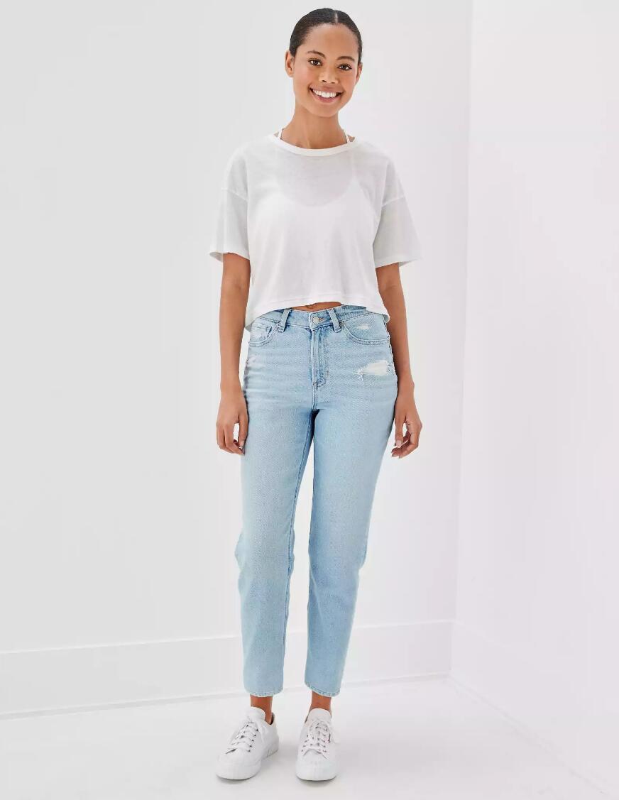 what to wear with mom jeans 6