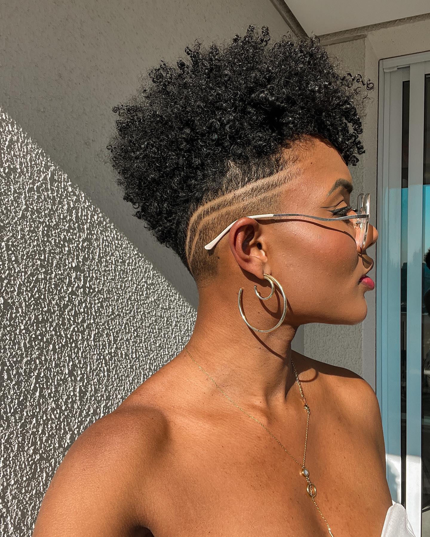 short black micro curly hairstyle undercut short black micro curly hairstyle undercut